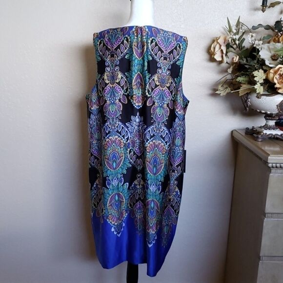 The Limited Dress, Tall XXL - Picture 3 of 12